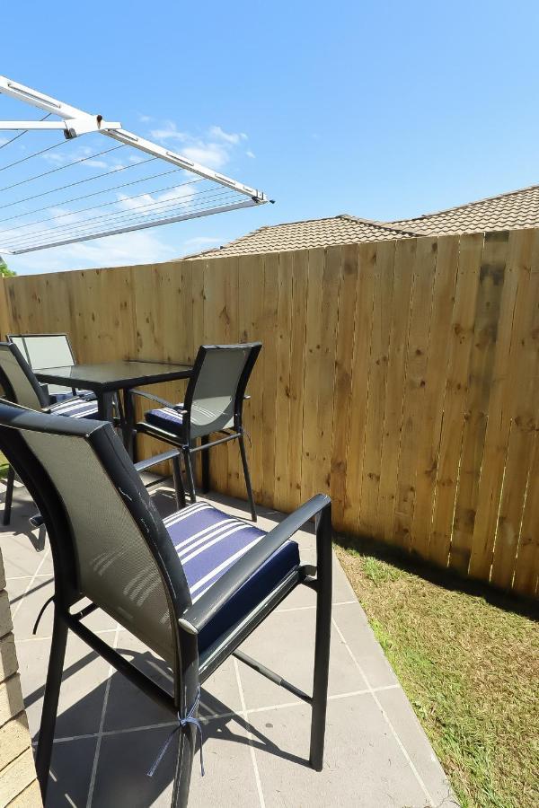 Blk Stays Guest House Deluxe Units Morayfield 外观 照片