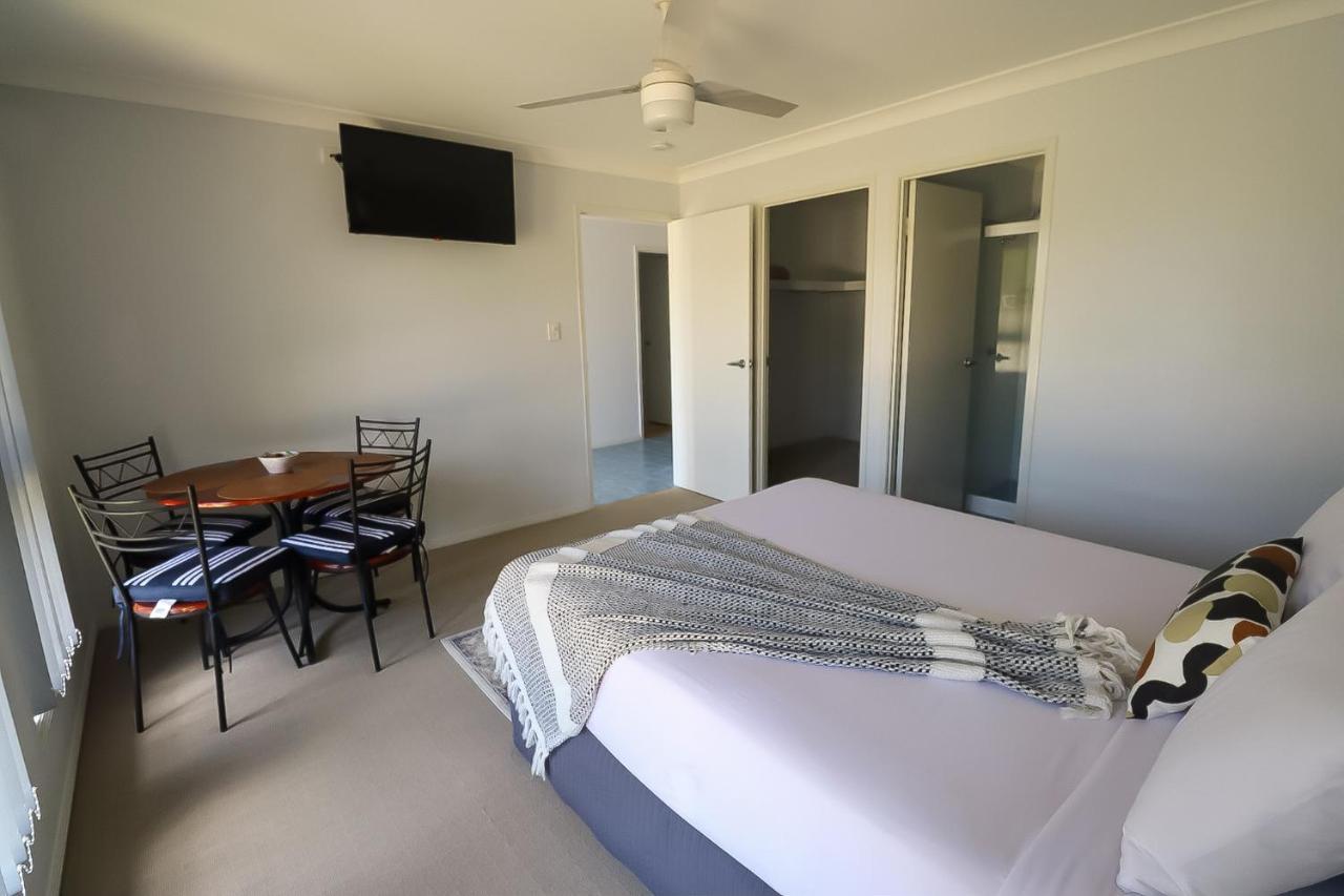 Blk Stays Guest House Deluxe Units Morayfield 外观 照片