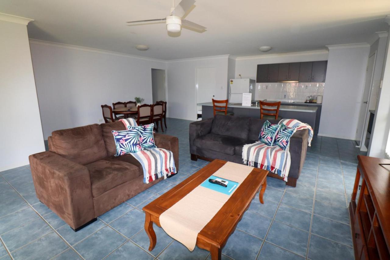 Blk Stays Guest House Deluxe Units Morayfield 外观 照片